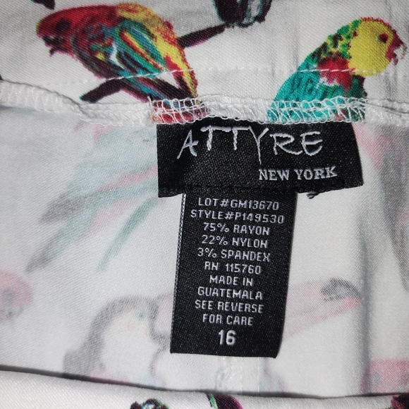 Attyre New York Ladies Stretch Tennis/ Golf Skort. Size 16 - Picture 3 of 8